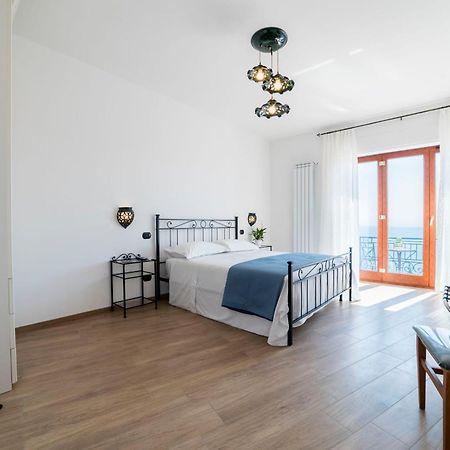 B&B Palazzo Pinto 2 Vietri Luaran gambar